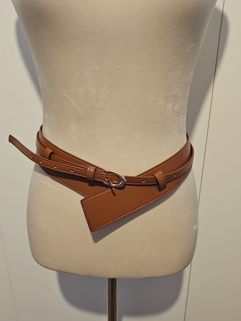 Womenâs Brown Vegan Leather Wrap Belt - Classic Tan Accent